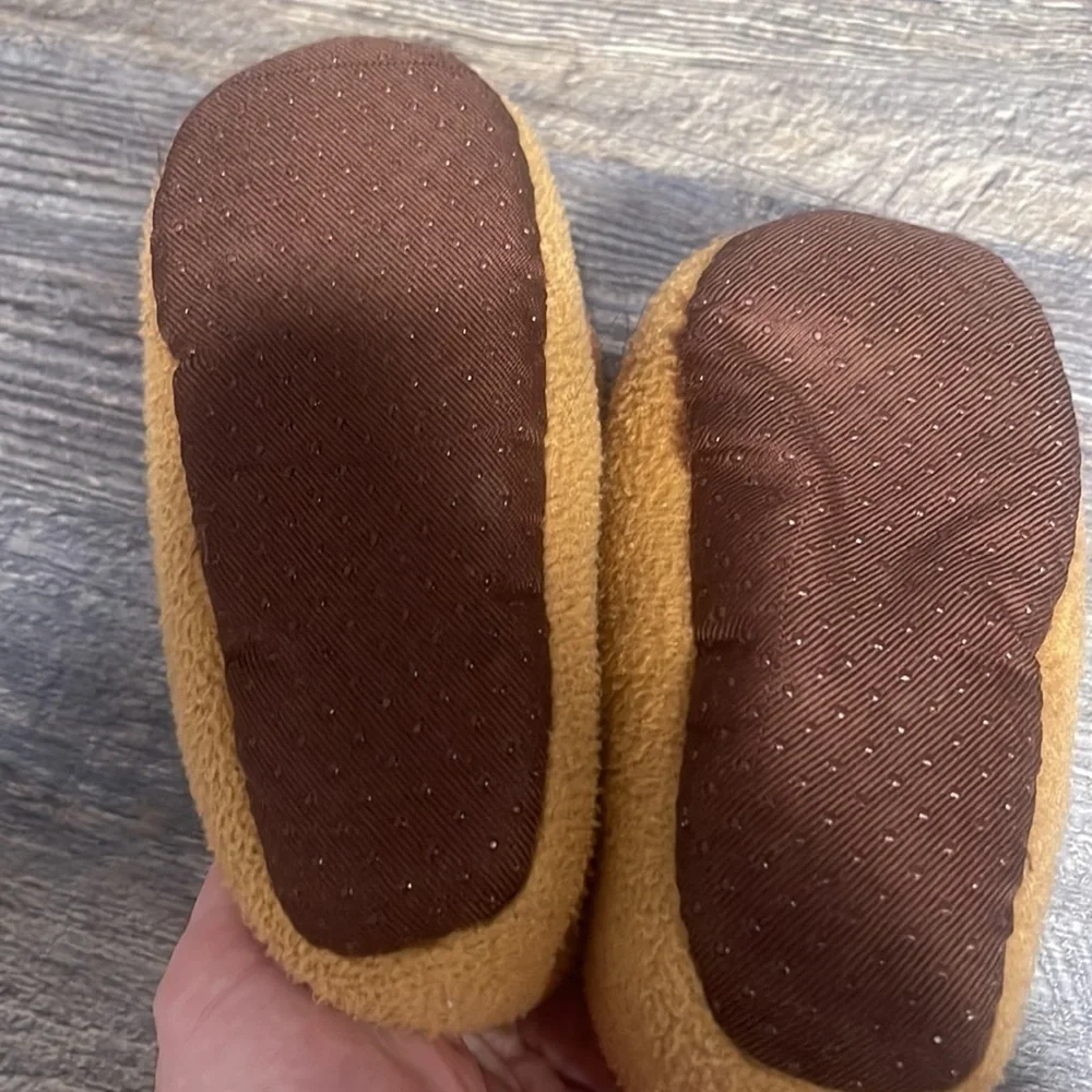 Kid’s slippers